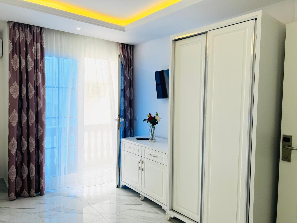 Ujvara Hotel 4*